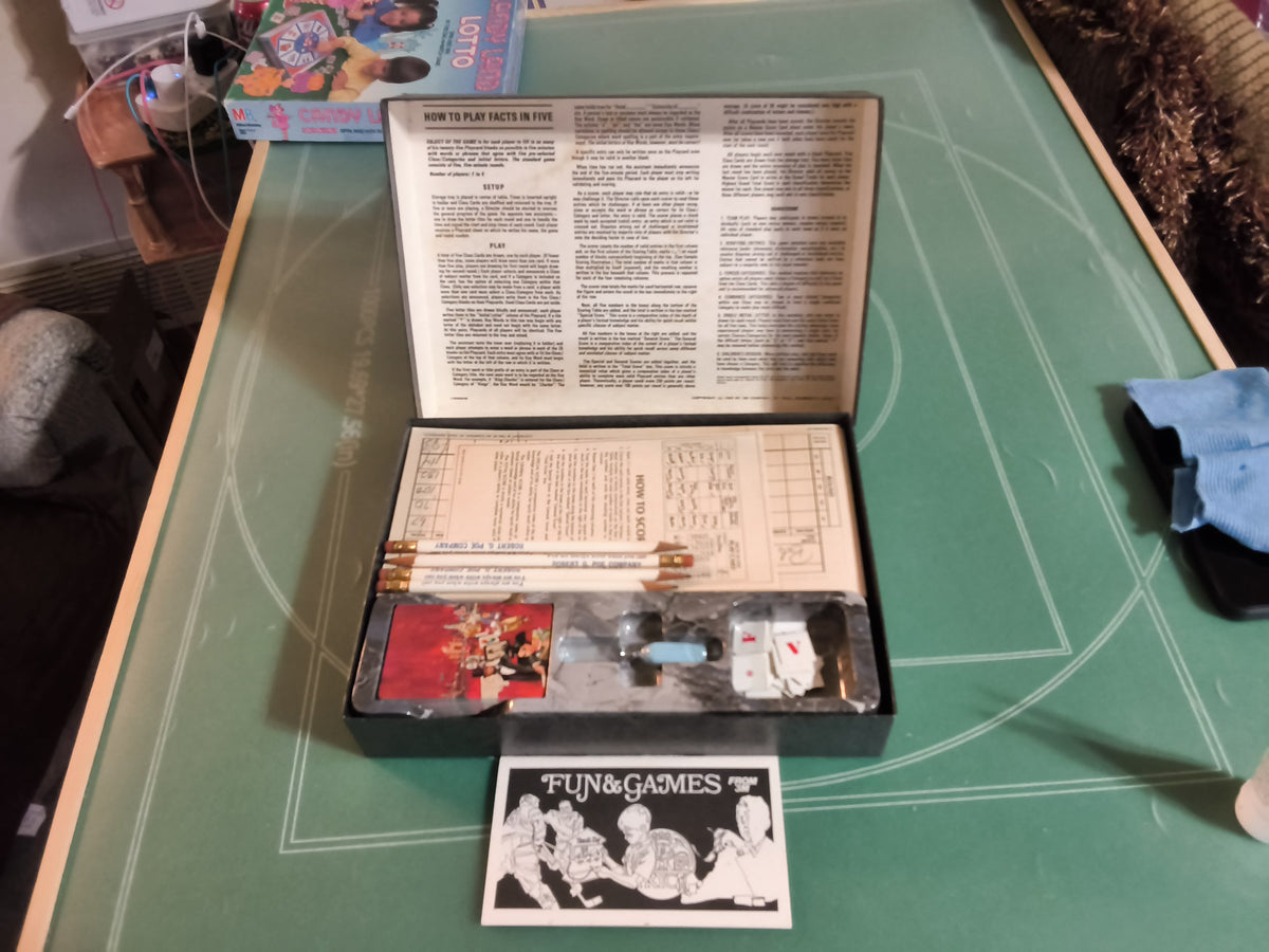 Facts in Five The Game of Knowledge Vintage 3M Board game 1967