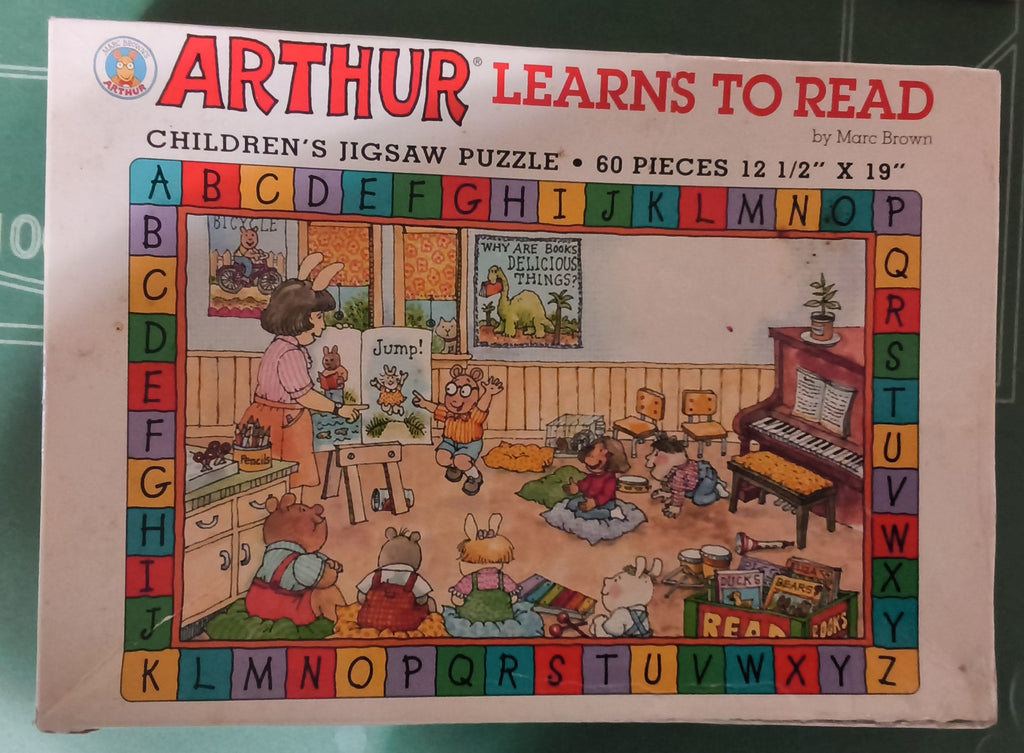 Vintage Arthur Children's Puzzle & Book Collection – 2 Complete Puzzles + 3 Books